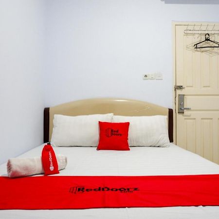 Reddoorz @ Hotel Bravo Pantai Kamali Bau Bau Bau-Bau Exterior foto